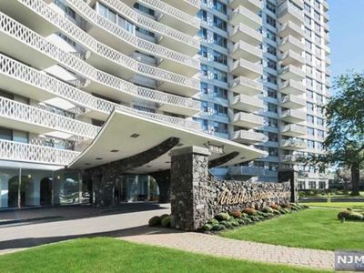 2100 Linwood Ave APT 17P, Fort Lee, NJ, 07024