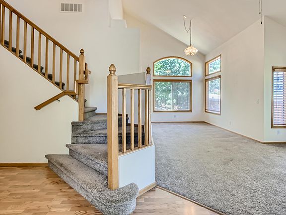 1st floor Living Room