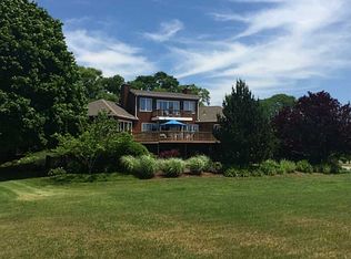 75 Fishing Cove Rd, North Kingstown, RI 02852