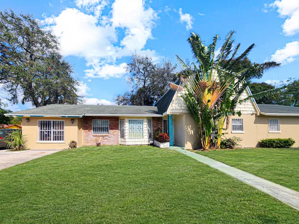 1712 Avenue O, Fort Pierce, FL 34950