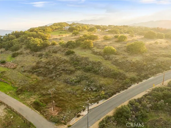 16 Avocado Mesa Rd #2, Murrieta, CA 92562