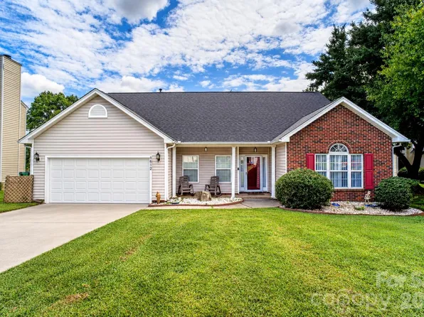 9612 Veronica Dr, Charlotte, NC 28215