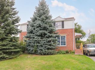 3404 Westbury Rd, Shaker Heights, OH 44120