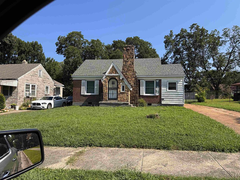 1st image of 2632 Larose Ave