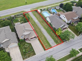 8235 Beaver Glen Dr, Niagara Falls, ON L2H3K5