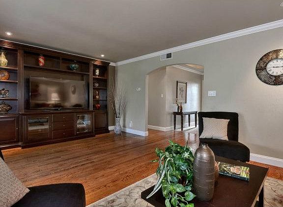 5th image of 3385 Gavota Ave