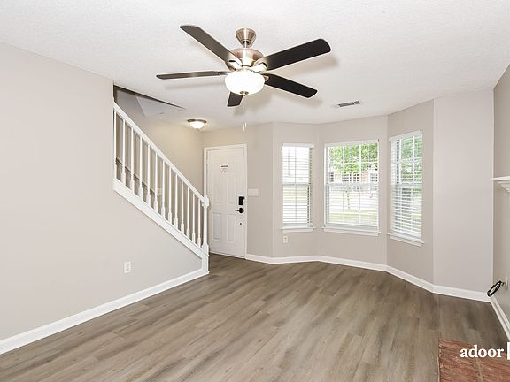 4th image of 2133 Summer Wind Dr SW