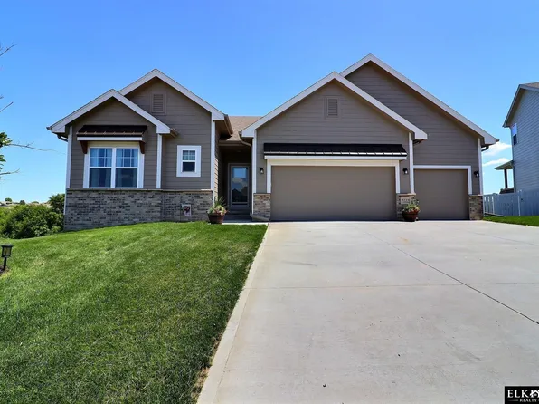 9719 S 183rd Ave, Omaha, NE 68136