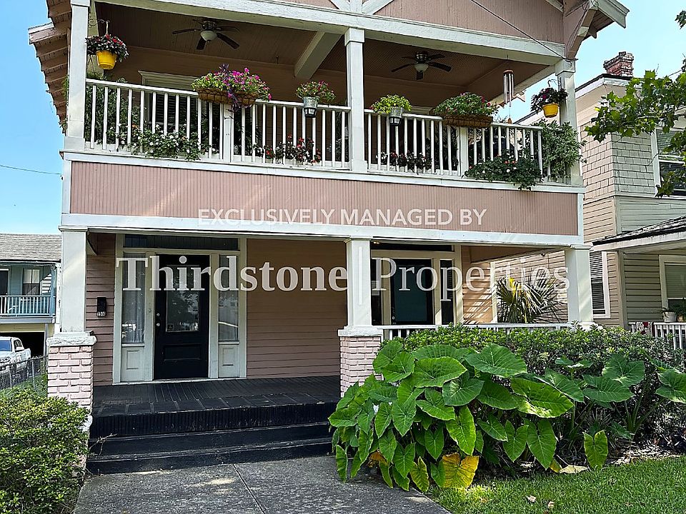 1st image of 2358 Forbes St