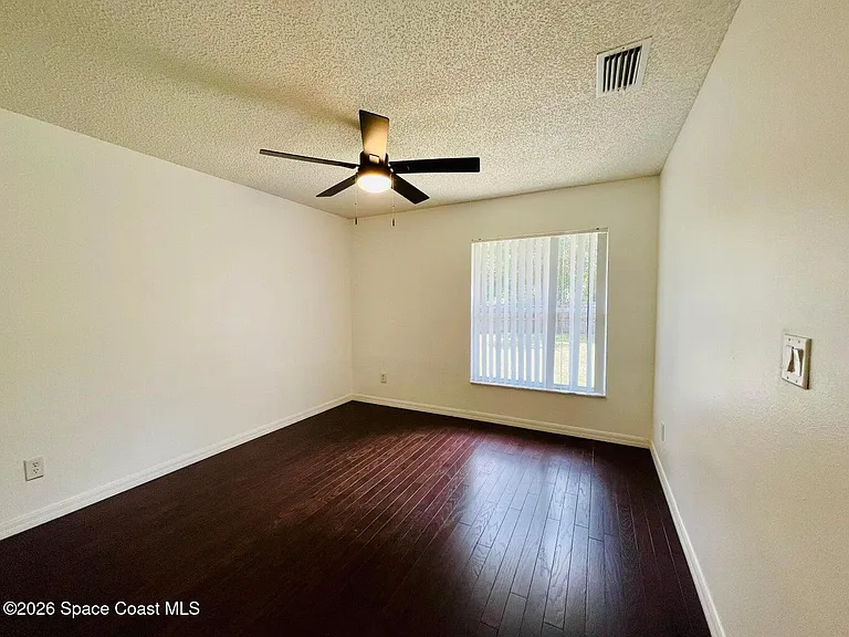 670 Elmont St NW — Photo 11