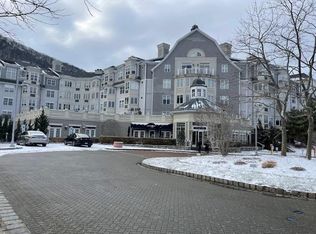 1121 Round Pointe Dr, Haverstraw, NY 10927