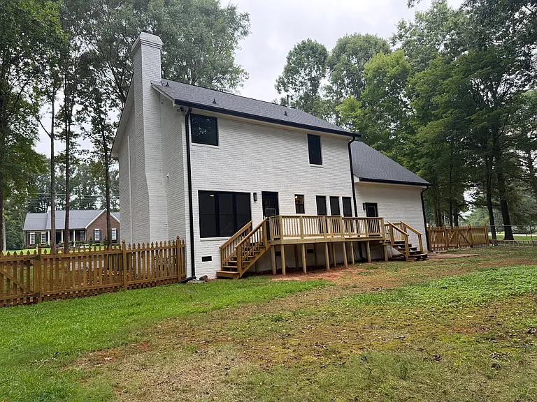 6792 Hawksnest Ln — Photo 2