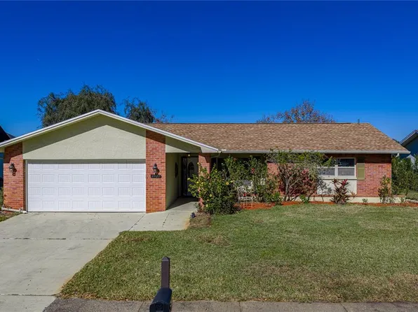 2927 Macalpin Dr S #9, Palm Harbor, FL 34684