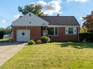 4880 Anderson Rd, Lyndhurst, OH 44124