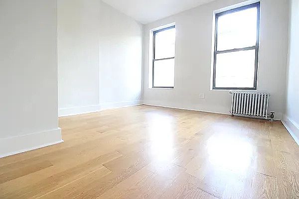 1st image of 926 Amsterdam Ave #4A