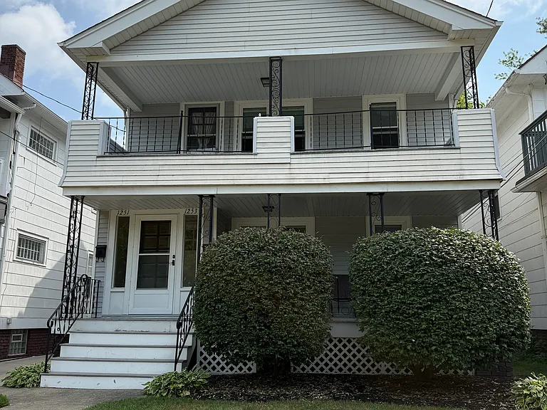 1251 Webb Rd — Photo 1