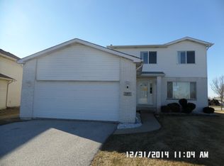 547 Farm View Rd, University Park, IL 60484