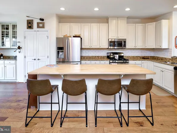 1911 Lukas Ct #65, Cinnaminson, NJ 08077