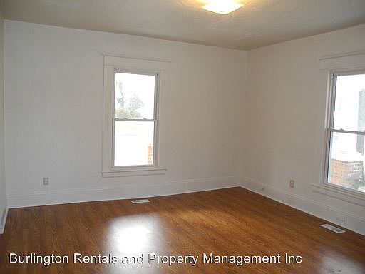 2nd image of 825 Broad St