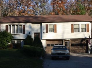 6 Ponnakin Hill Rd, Charlton, MA 01507