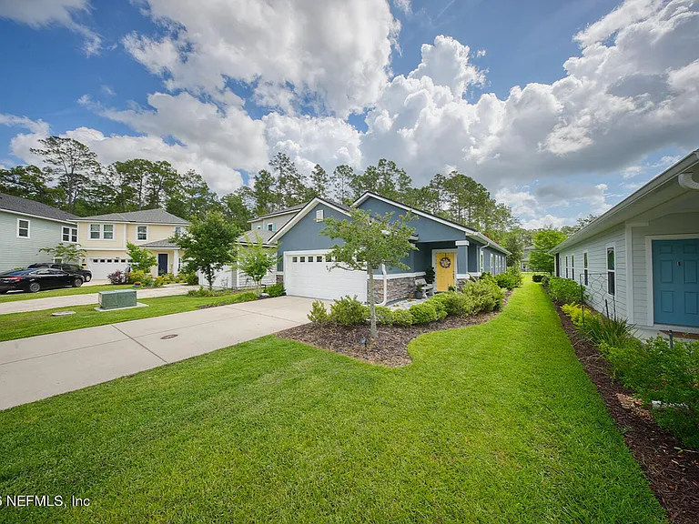110 Cottage Green Pl — Photo 4