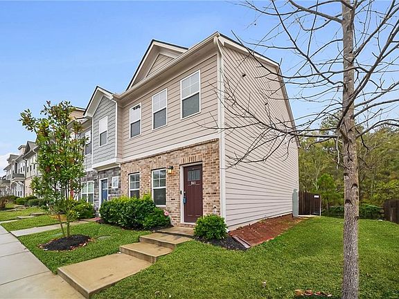 2nd image of 841 Ambient Way SW