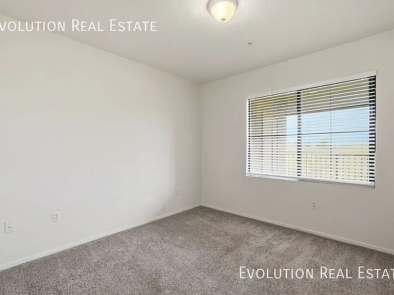 5302 E Van Buren St #3019 — Photo 17