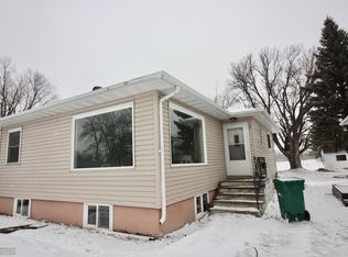 73 4th Ave N, Wahpeton, ND 58075