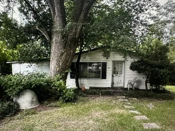 204 Tiger Hill Rd, Graysville, AL 35073