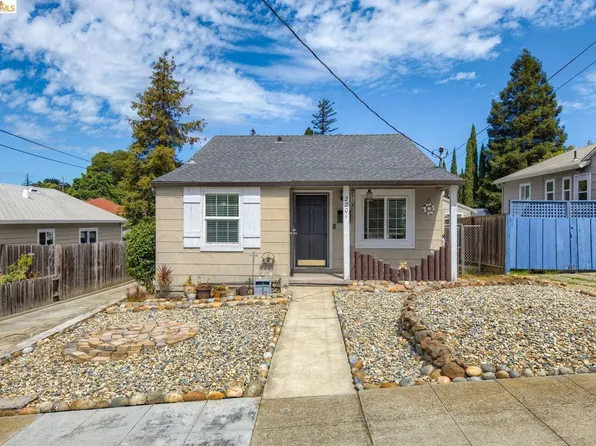 2201 La Salle St, Martinez, CA 94553