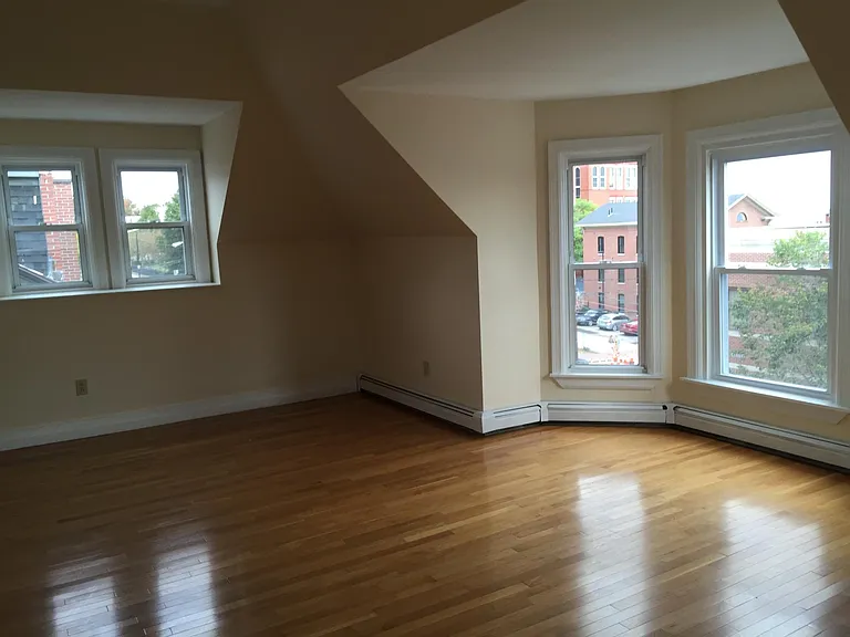 277 Congress St #3 — Photo 5