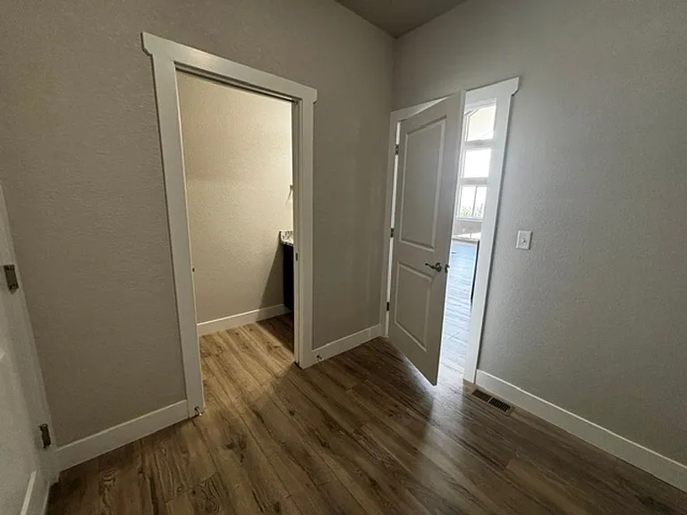 5505 Opal Dr — Photo 14