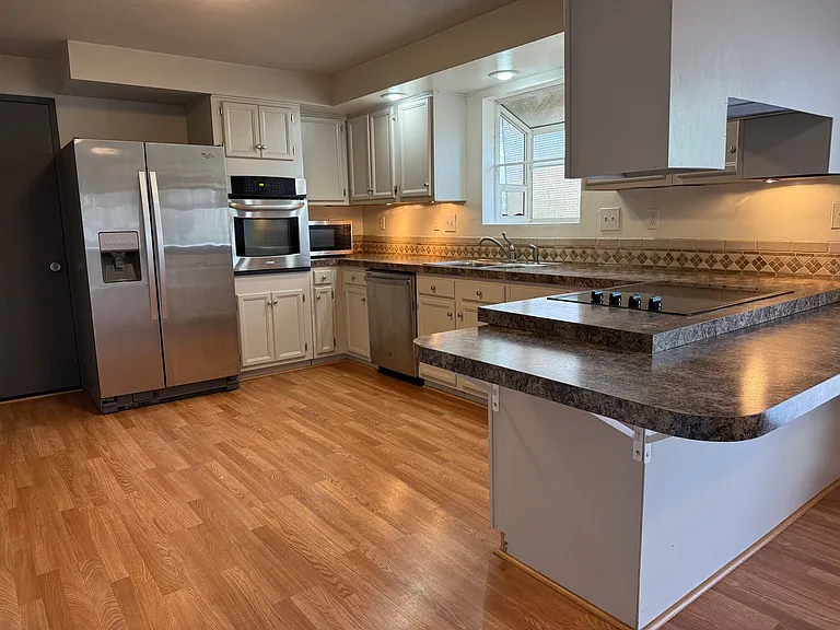 204 Hillcrest Dr — Photo 10