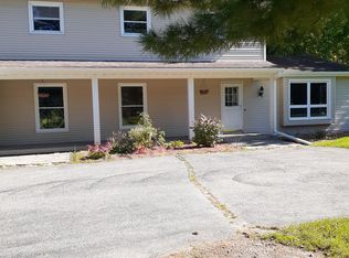 3702 Willow Bend Ln, Lake Geneva, WI 53147