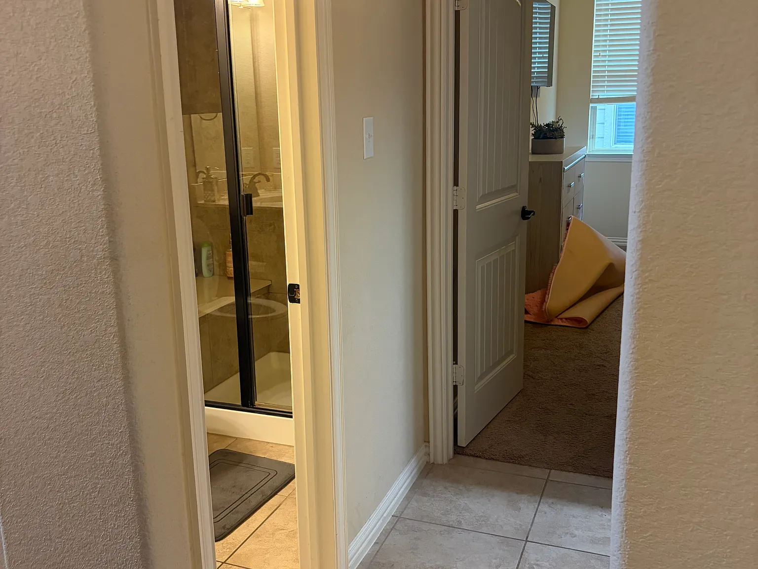5 bed, 3176 sqft, $800 — Photo 4
