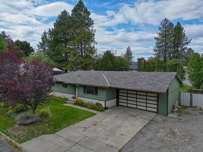 7431 N Calkins Dr, Spokane, WA, 99208