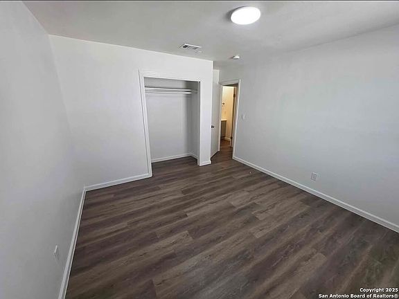5th image of 1503 Vanderbilt