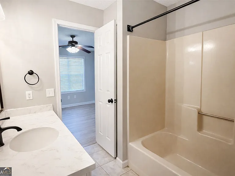 2644 Saint Charles Ln NW — Photo 13