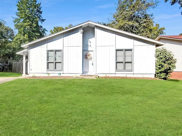 215 Lonsdale Cir, Jacksonville, AR 72076