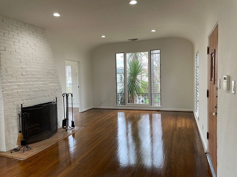 1st image of 421 S Bedford Dr #421