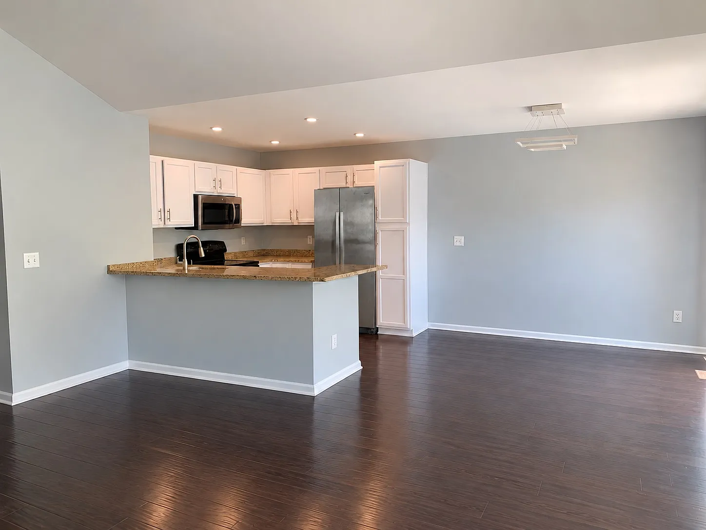 2 bed, 1171 sqft, $1,750 — Photo 3