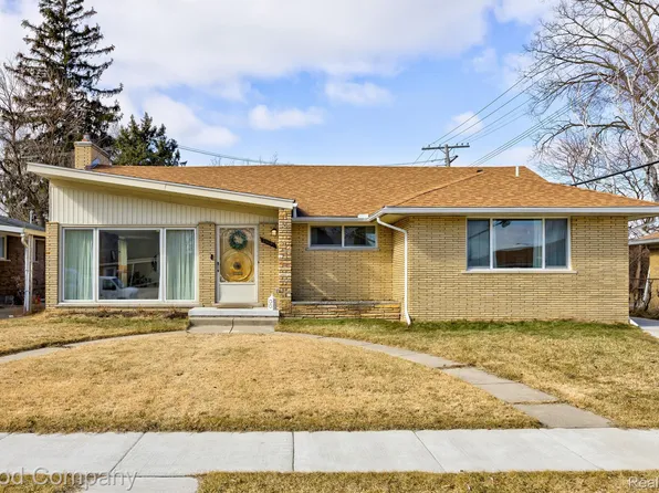 23641 Cloverlawn St, Oak Park, MI 48237