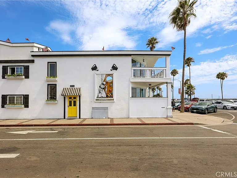 2214 W Oceanfront #A — Photo 17