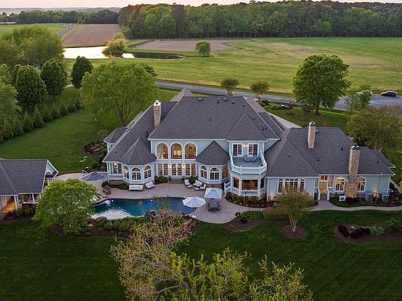 2nd image of 330 Serenity Ln