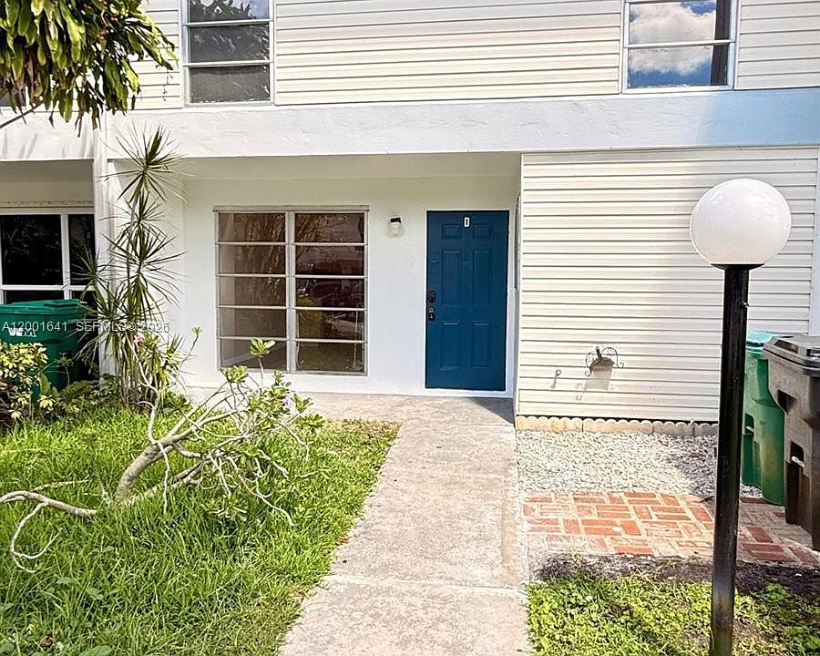 1st image of 3301 Raleigh St #4D