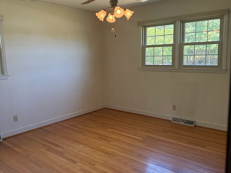 3841 N Highway 101 — Photo 14