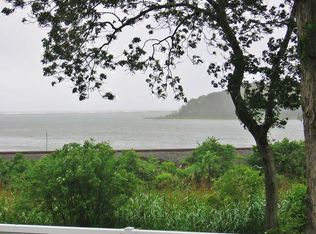 7 Lands End Ln, Sandwich, MA 02563