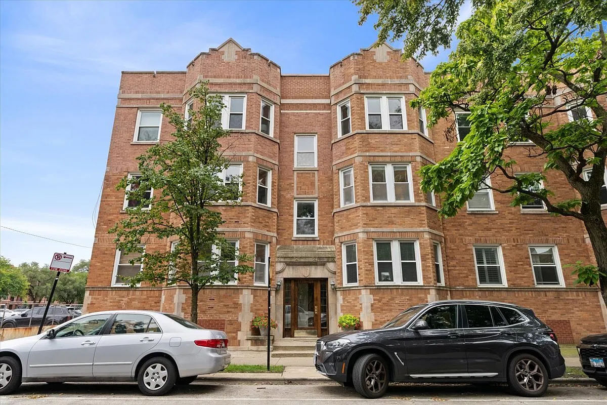 1 bed, 825 sqft, $2,350 — Photo 1