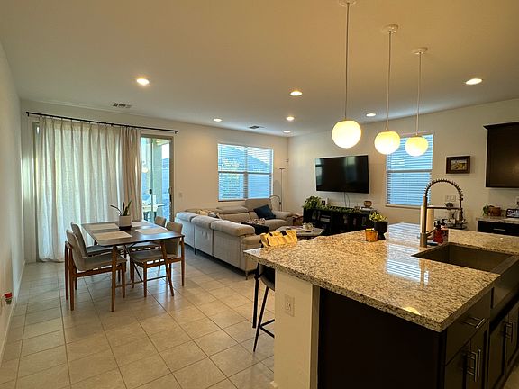 5th image of 4625 W Stonecrop Dr