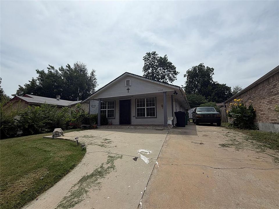 1st image of 2240 SW 25th St
